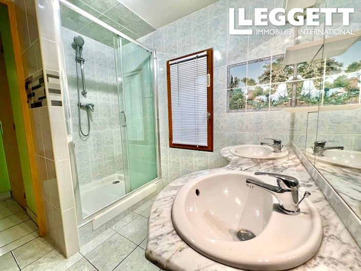 Image No.6-2 Bed House for sale