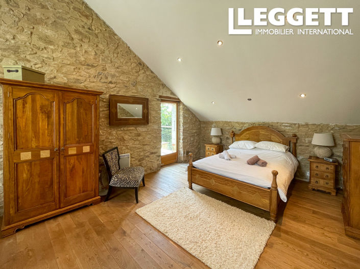 Image No.4-4 Bed House for sale