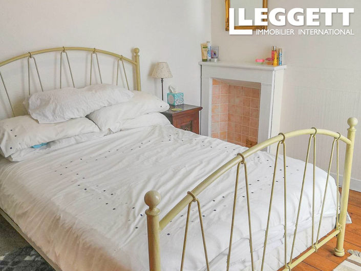 Image No.6-4 Bed House for sale