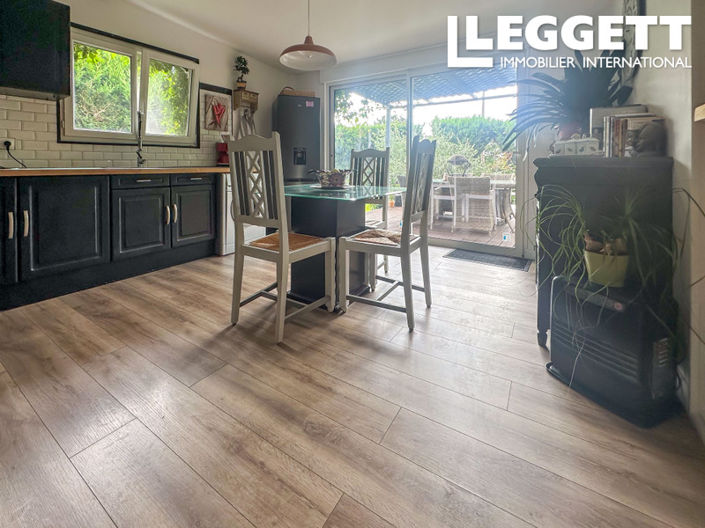 Image No.9-11 Bed House for sale