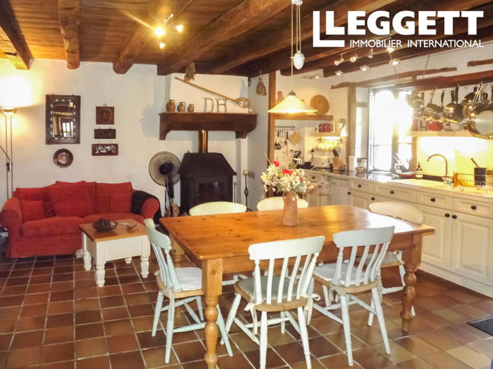 Image No.5-2 Bed House for sale