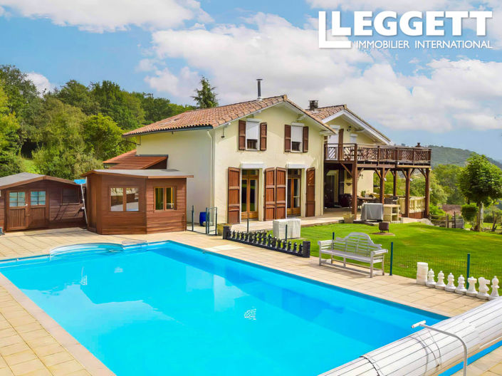 Image No.1-10 Bed House for sale