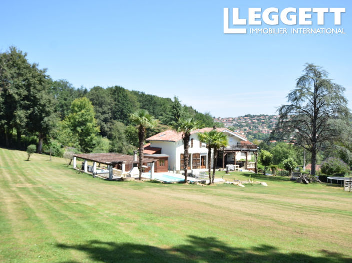 Image No.6-10 Bed House for sale