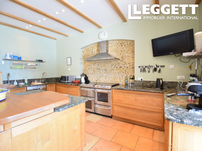 Image No.5-6 Bed House for sale