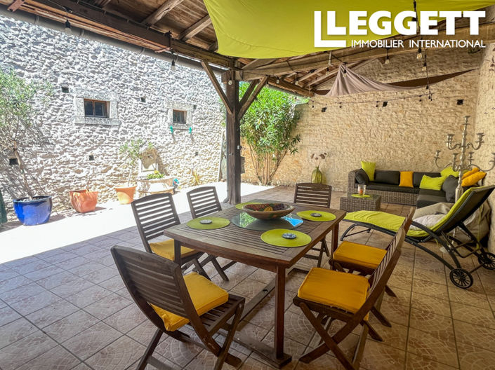 Image No.9-5 Bed House for sale