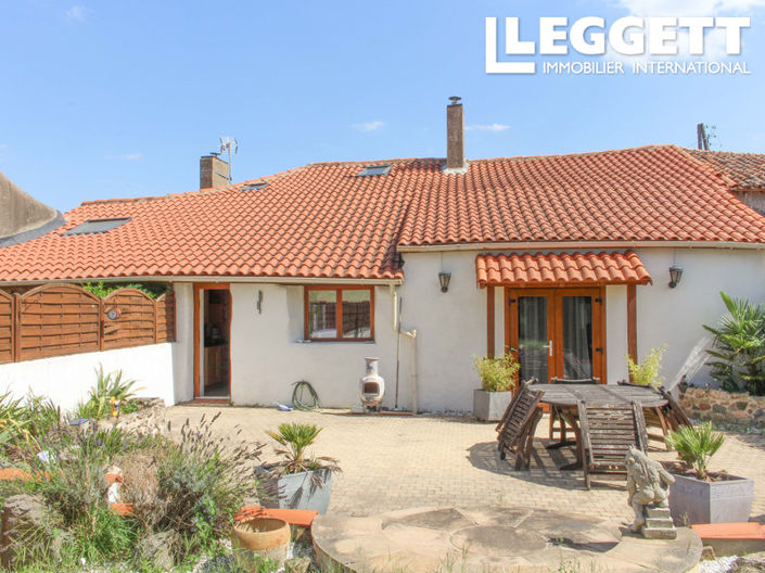 Image No.1-2 Bed House for sale