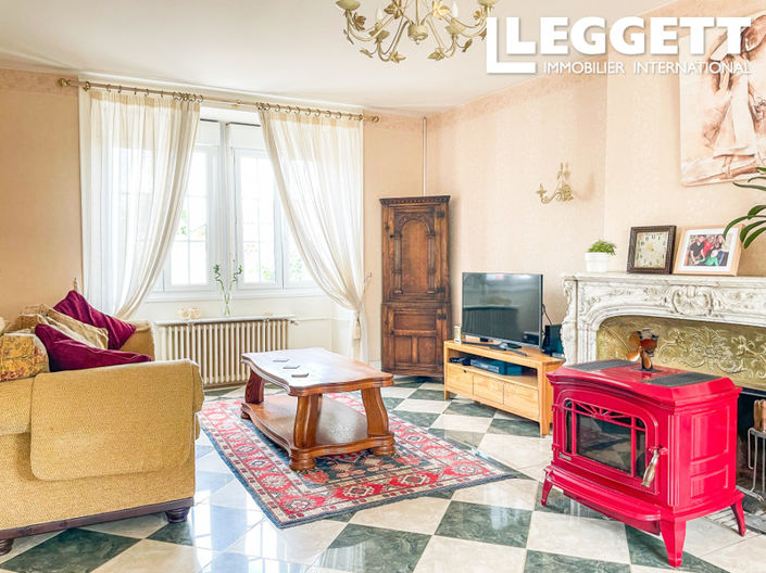 Image No.2-6 Bed House for sale