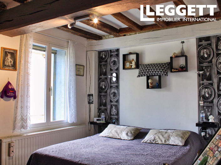 Image No.8-3 Bed House for sale