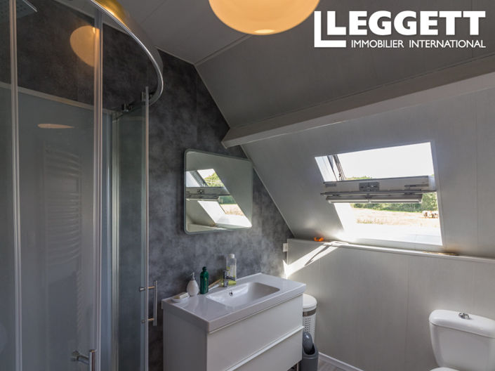 Image No.8-3 Bed House for sale