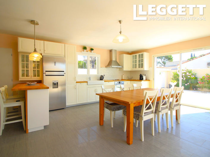 Image No.2-3 Bed House for sale