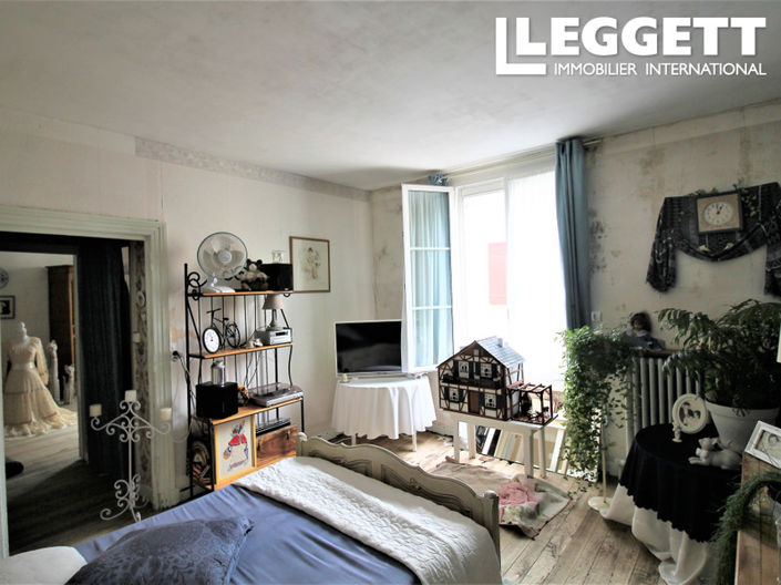 Image No.10-5 Bed House for sale