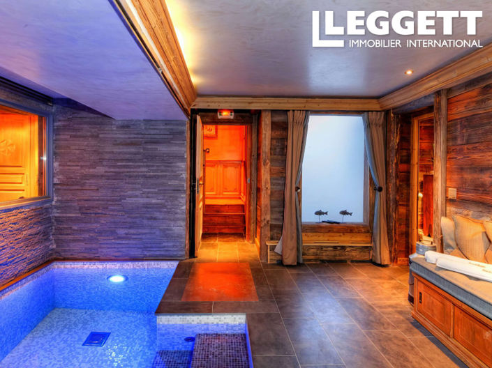 Image No.6-5 Bed House for sale