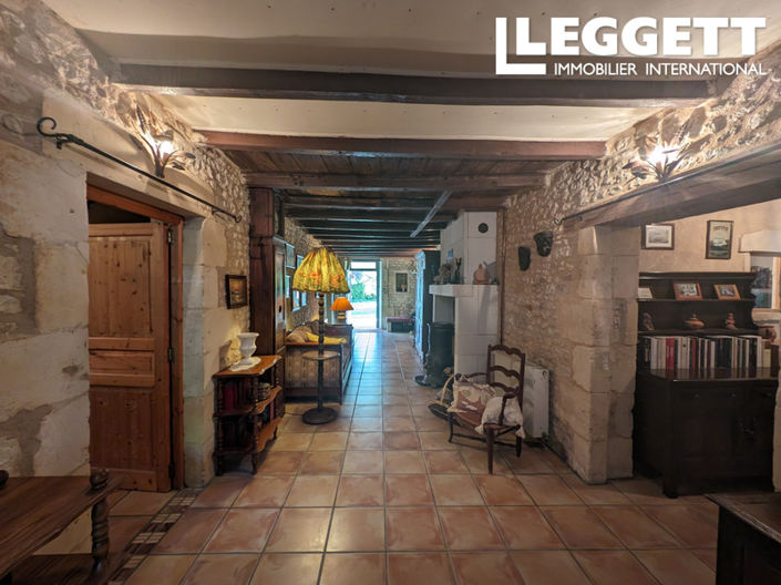 Image No.3-4 Bed House for sale