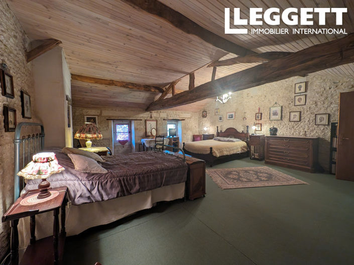 Image No.7-4 Bed House for sale