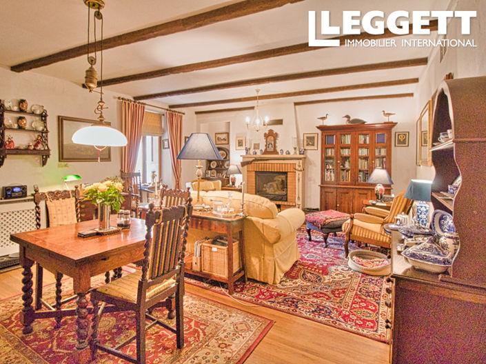 Image No.8-2 Bed House for sale