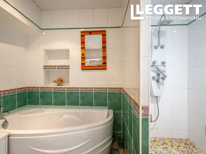 Image No.7-3 Bed House for sale