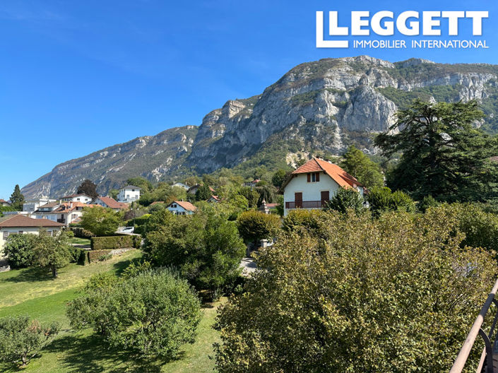 Image No.7-5 Bed House for sale