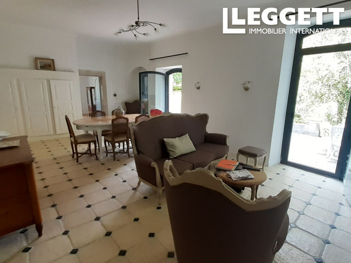 Image No.3-4 Bed House for sale