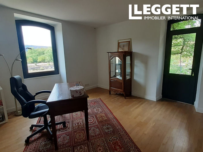 Image No.6-4 Bed House for sale