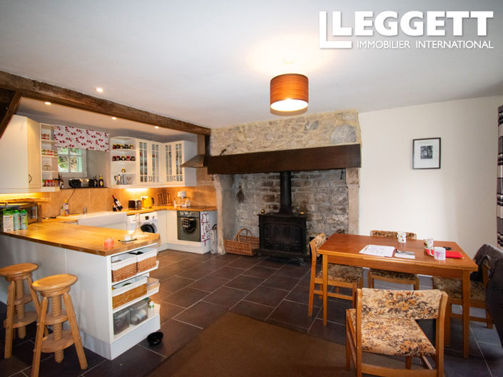 Image No.10-5 Bed House for sale