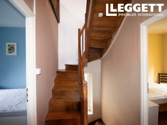 Image No.5-5 Bed House for sale