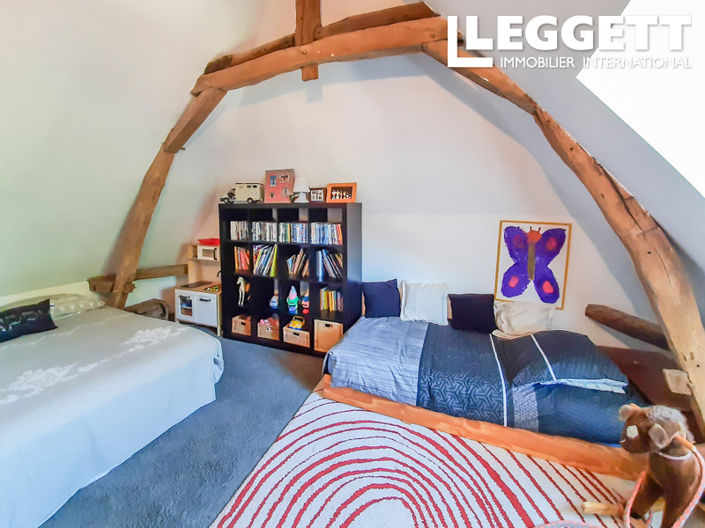 Image No.10-5 Bed House for sale