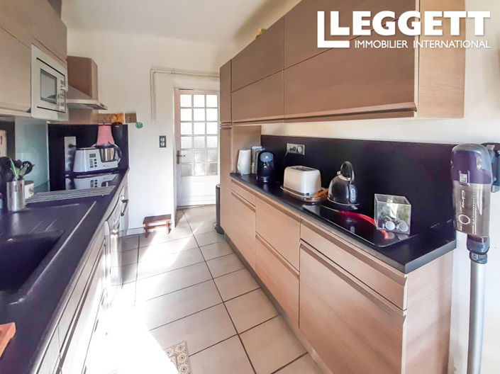 Image No.7-5 Bed House for sale