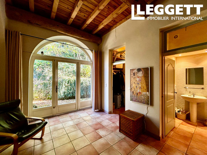 Image No.4-1 Bed House for sale