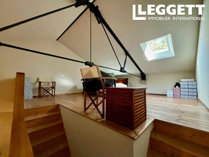 Image No.5-1 Bed House for sale