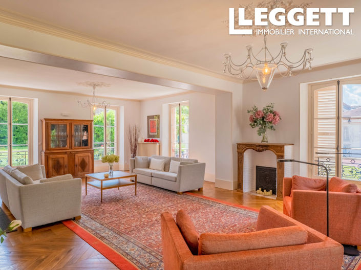 Image No.5-10 Bed House for sale