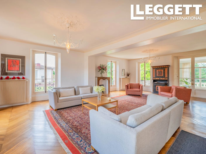 Image No.6-10 Bed House for sale