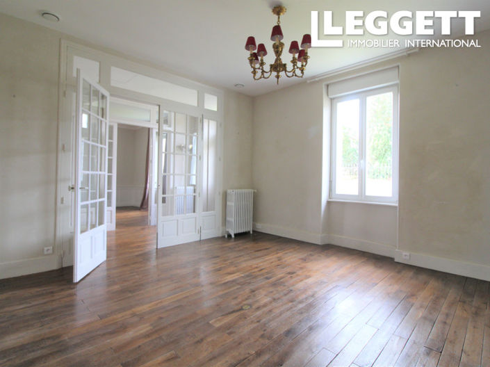 Image No.2-4 Bed House for sale