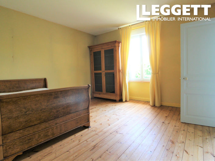 Image No.5-4 Bed House for sale