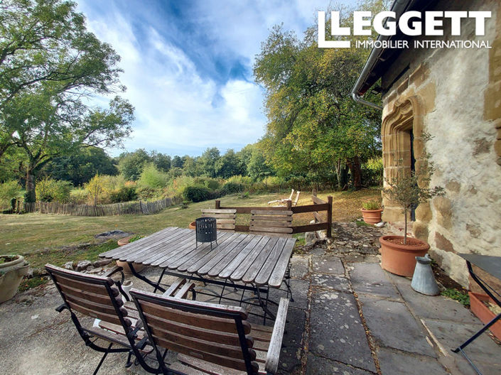 Image No.2-4 Bed House for sale