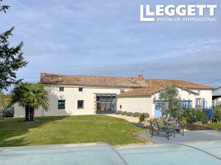 Image No.1-7 Bed House for sale