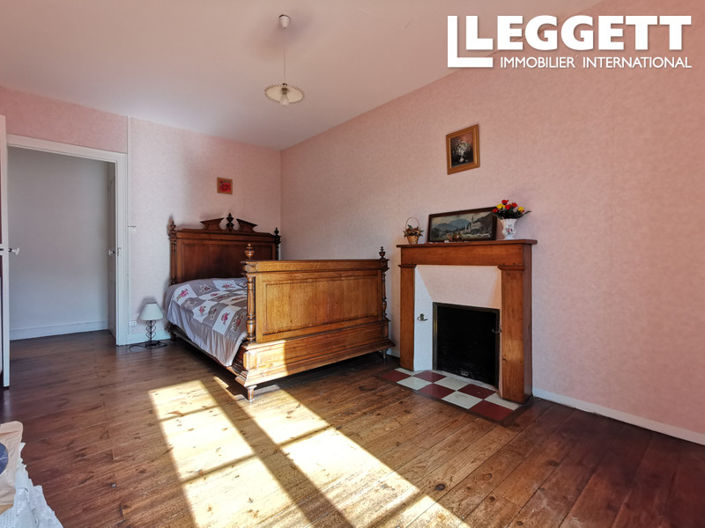 Image No.7-3 Bed House for sale