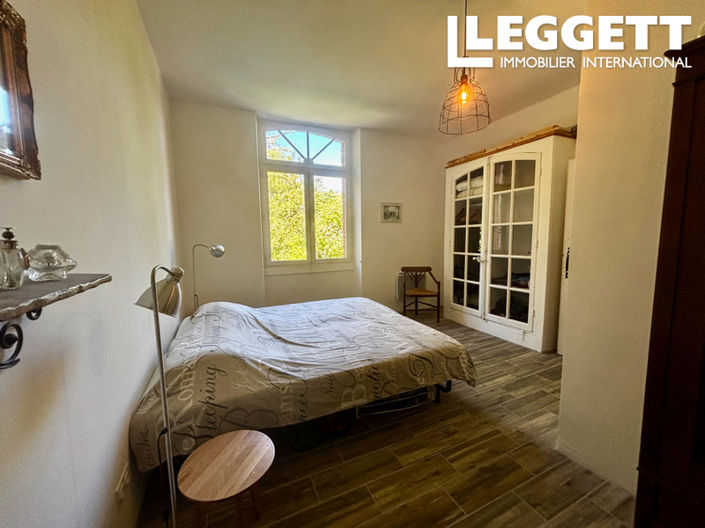 Image No.9-4 Bed House for sale