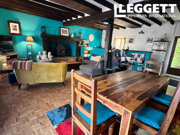 Image No.9-4 Bed Commercial for sale