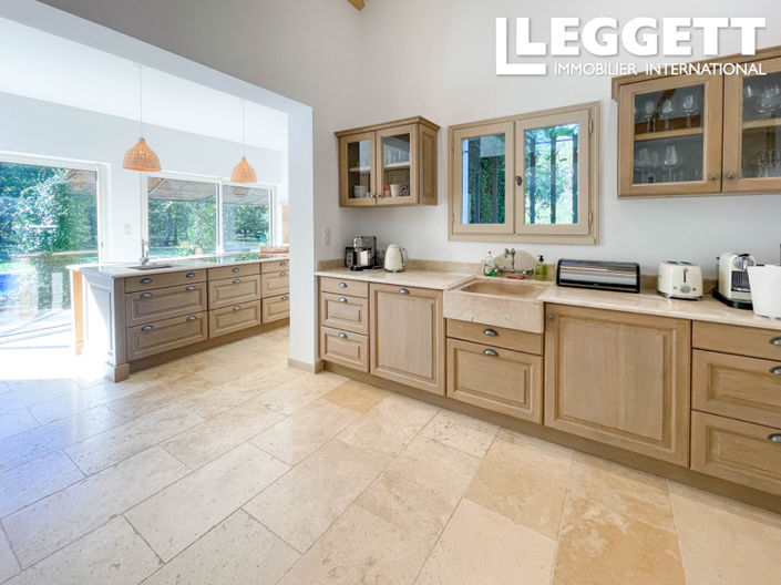 Image No.4-5 Bed House for sale