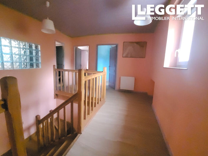 Image No.7-5 Bed House for sale