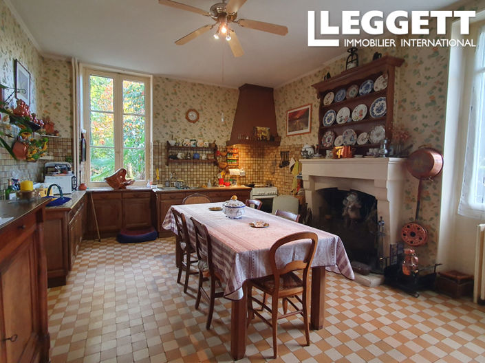 Image No.6-5 Bed House for sale