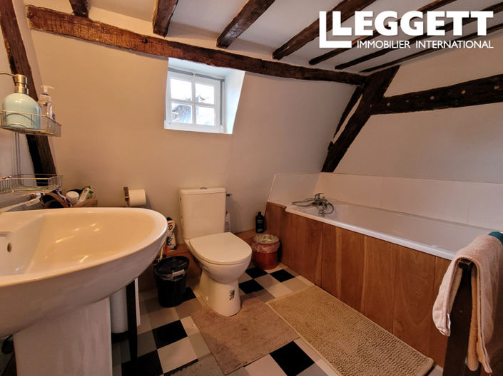 Image No.10-5 Bed House for sale