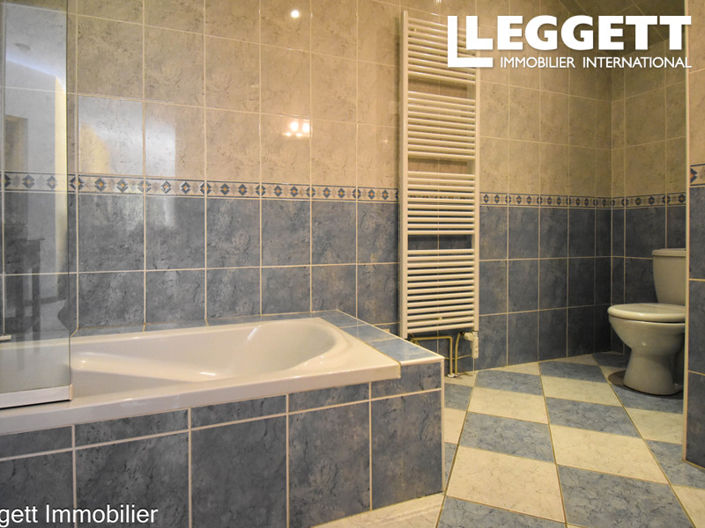 Image No.10-4 Bed House for sale