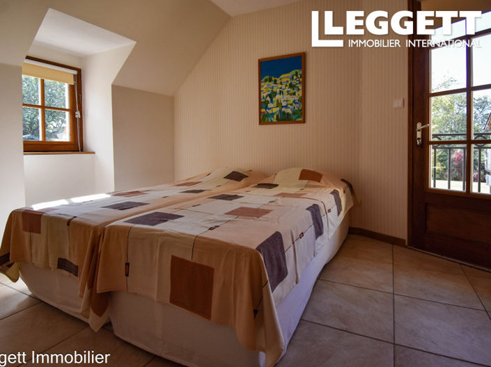 Image No.4-4 Bed House for sale