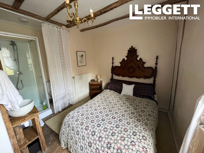 Image No.8-4 Bed House for sale