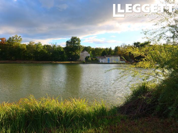 Image No.10-7 Bed House for sale