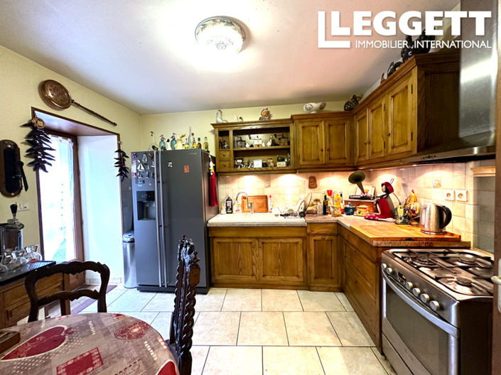 Image No.8-4 Bed House for sale