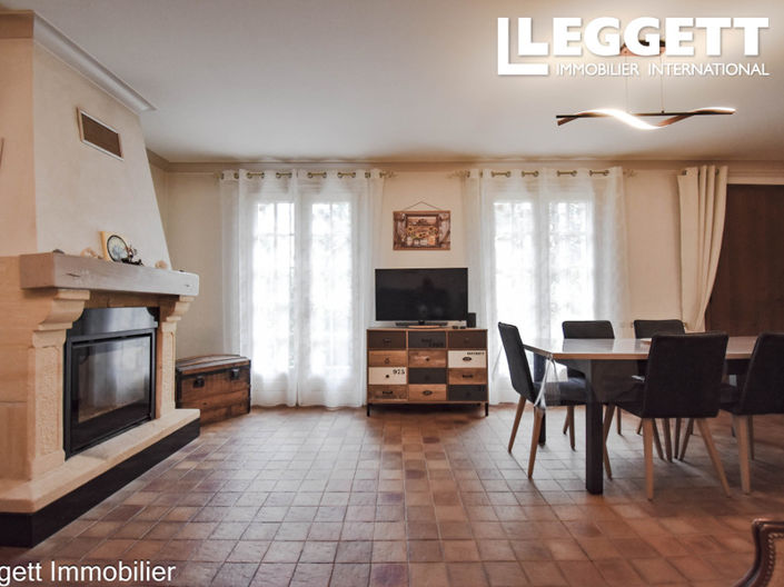 Image No.6-4 Bed House for sale