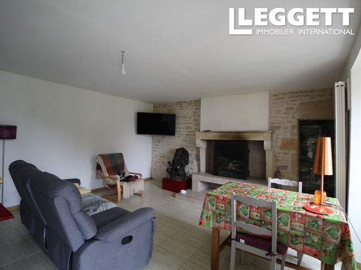 Image No.2-4 Bed House for sale