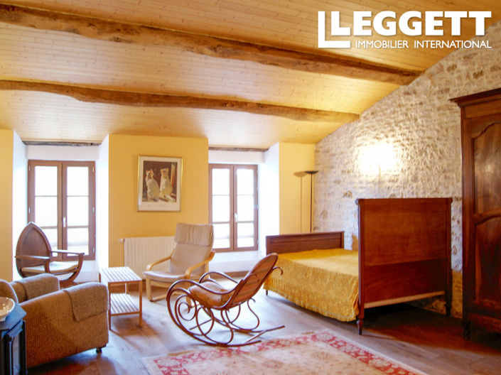 Image No.5-4 Bed House for sale